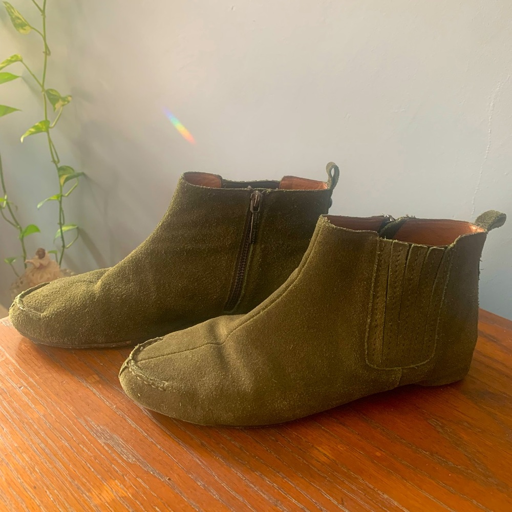 Donald J. Plainer Green Ankle Boots